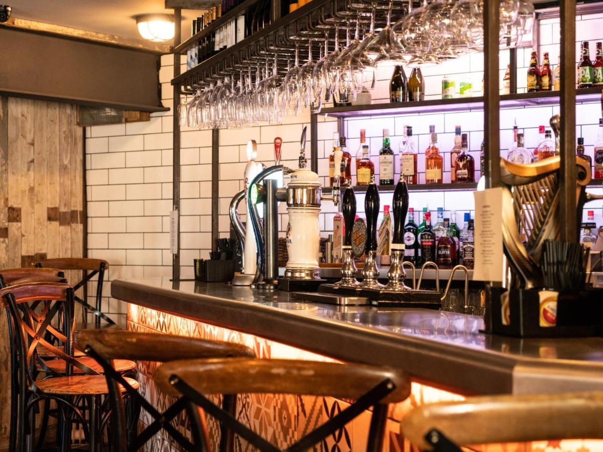 The Milestone Hotel Sowerby Bridge Bagian luar foto
