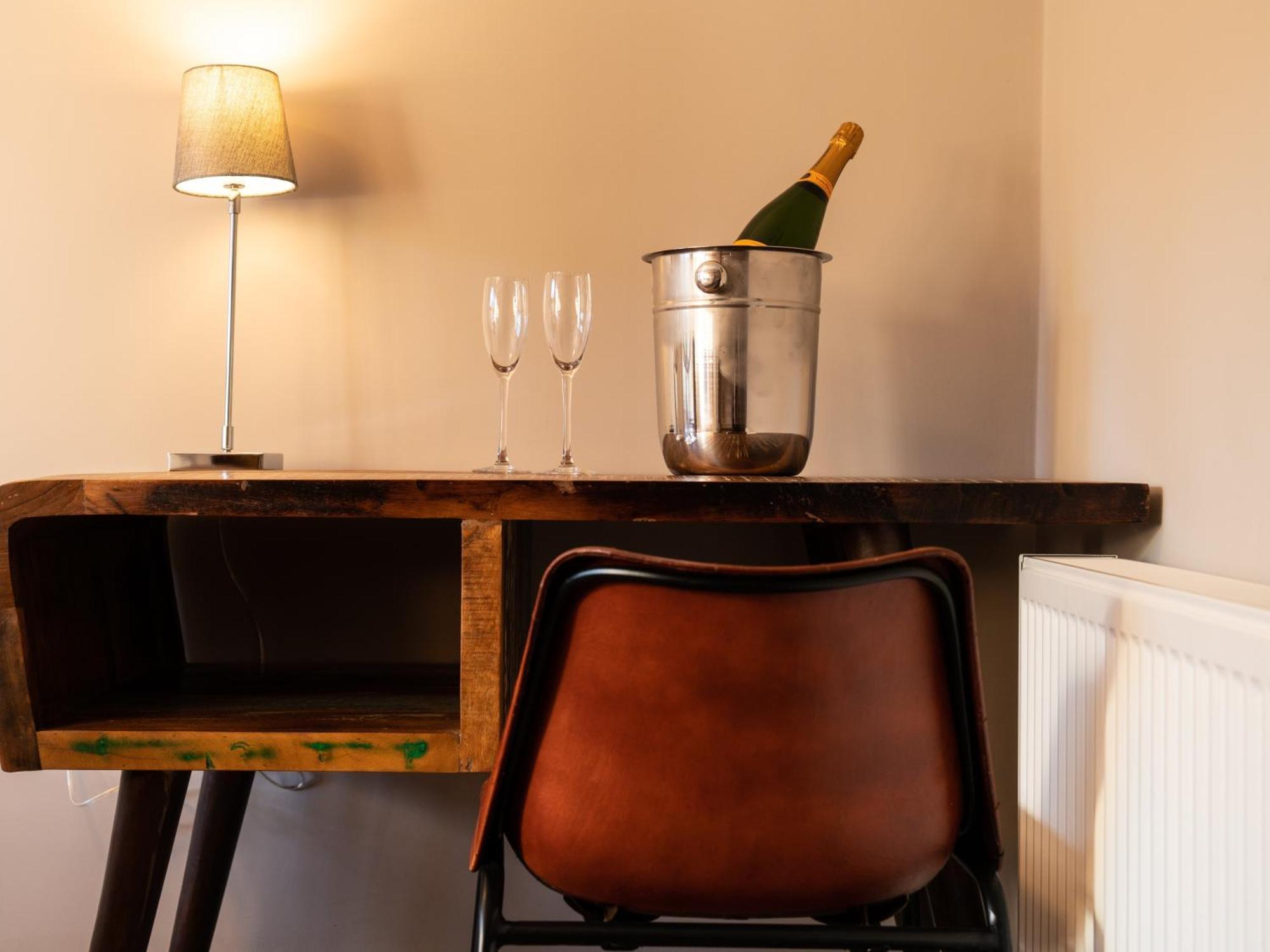 The Milestone Hotel Sowerby Bridge Ruang foto
